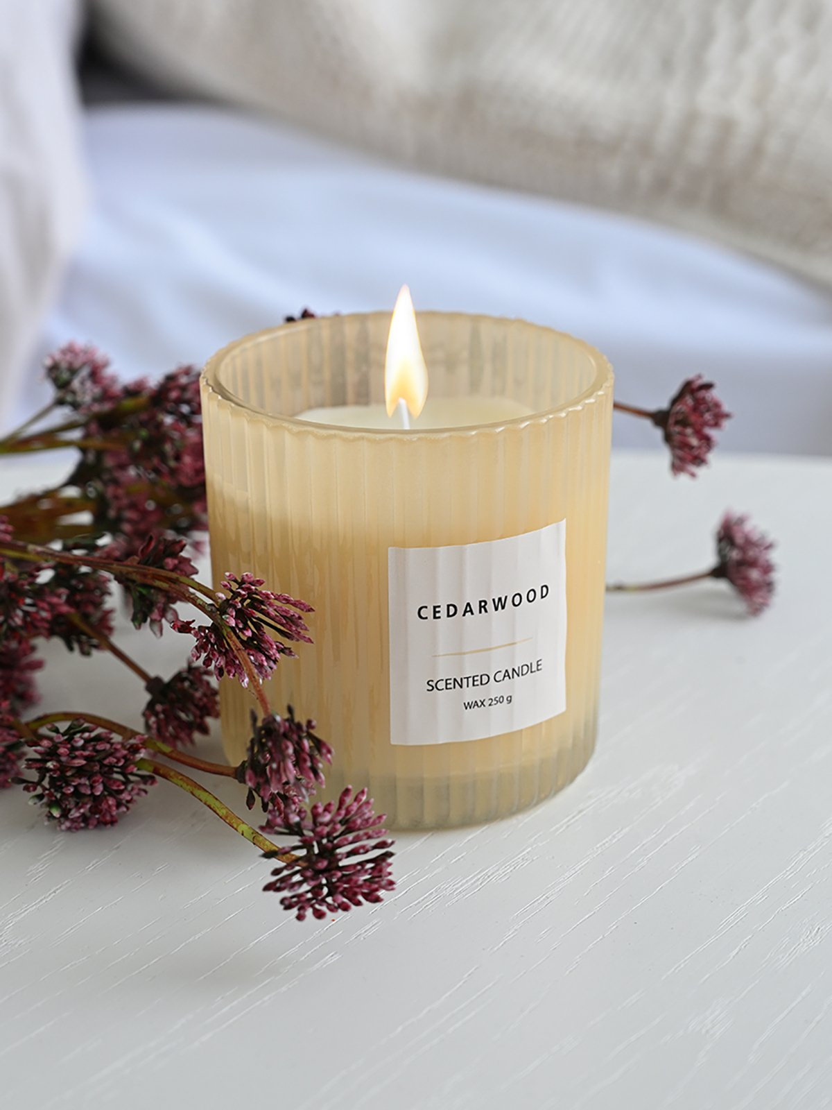 Свічка ароматична "IVORY CEDAR WOOD ORANGE"